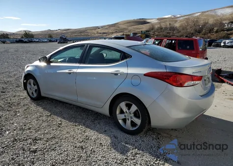 2013 Hyundai Elantra Gls from USA, damaged, VIN 5NPDH4AE7DH449843